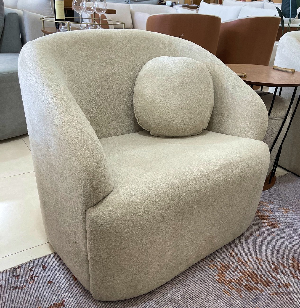 Poltrona bouclé creme — Tendenza Design